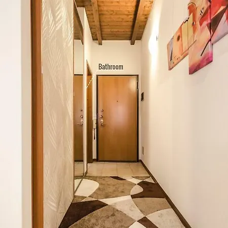 Borgo San Pietro Studio, In Centro E Comodo Alla Stazione 볼로냐