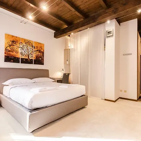アパート Borgo San Pietro Studio, In Centro E Comodo Alla Stazione ボローニャ